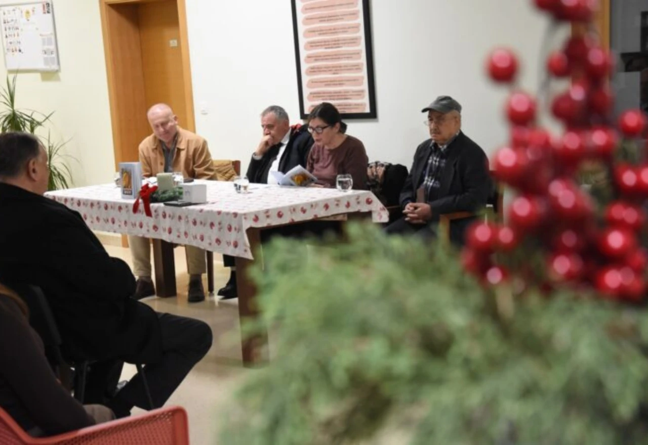FOTO | Božićni susreti s Maticom u Brotnju počeli predstavljanjem novog romana