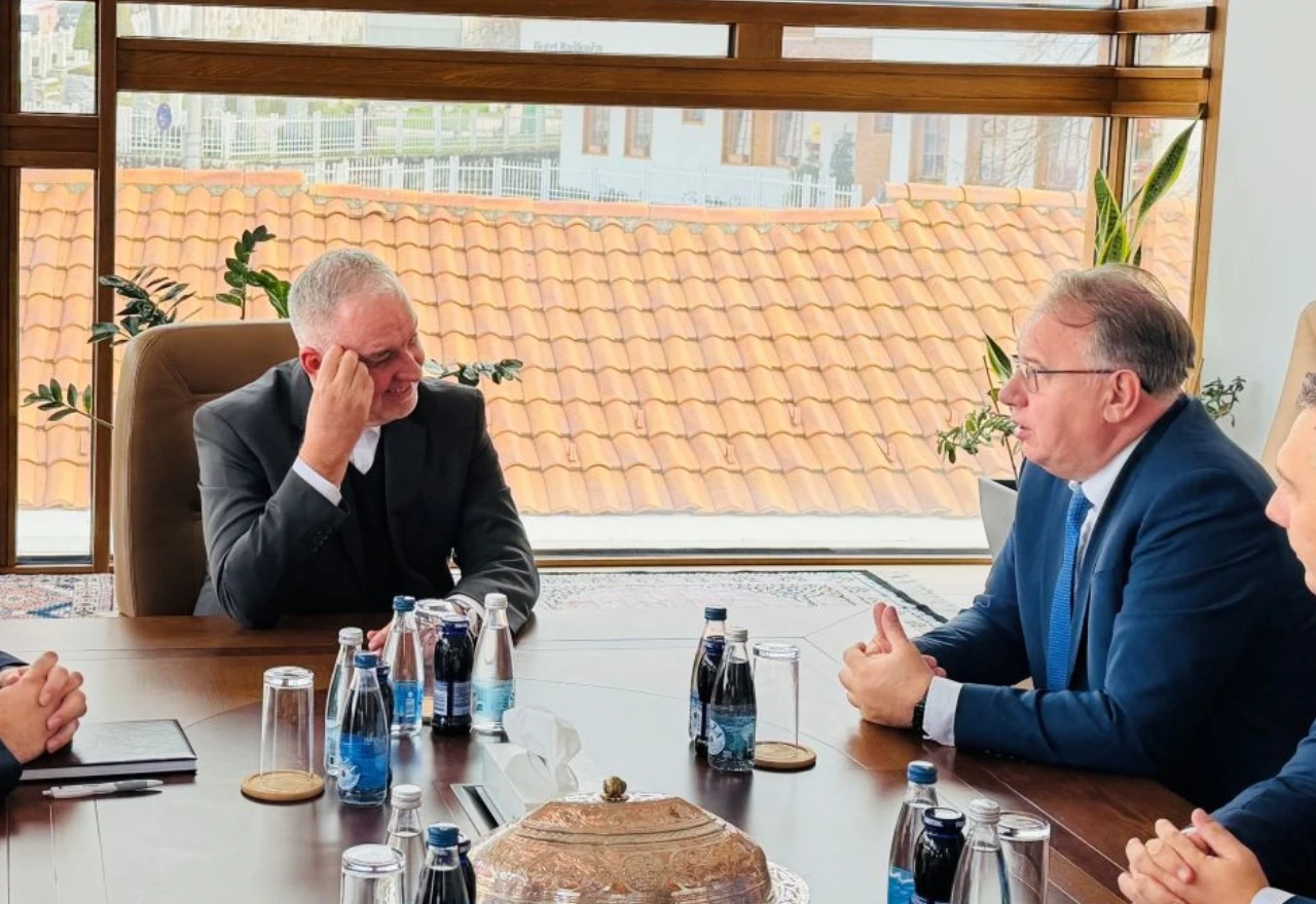 Premijer Nikšić sa reisom Kavazovićem: Vlada FBiH i Islamska zajednica jačaju suradnju