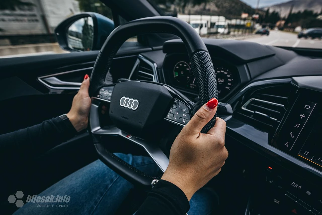 Audi vraća kotačiće na volan