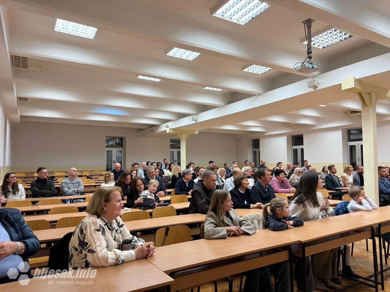 U Mostaru predstavljena knjiga ''Financijska anatomija poslovanja'' dr. Ante Džidića