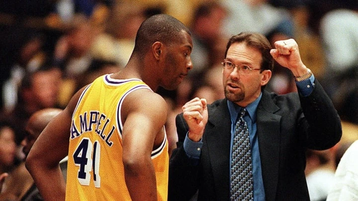 Preminuo je Elden Campbell, nekadašnji košarkaš Lakersa