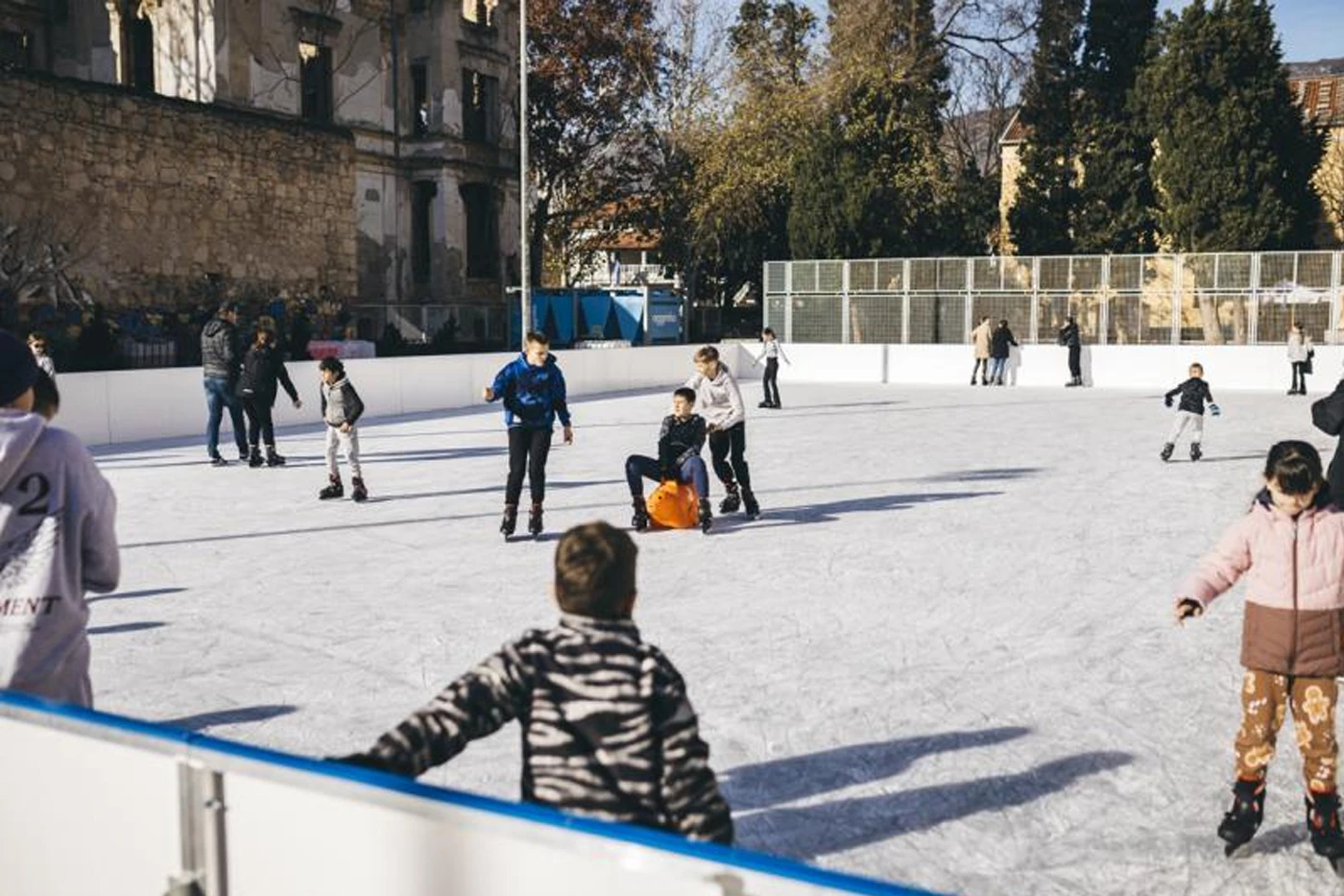 Grad Mostar moli građane: Ne parkirajte na ovim mjestima