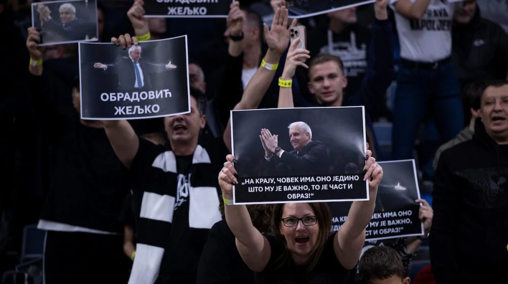 Kakva noć u Areni, podrška Obradoviću, zvižduci za igrače Partizana usprkos trijumfu
