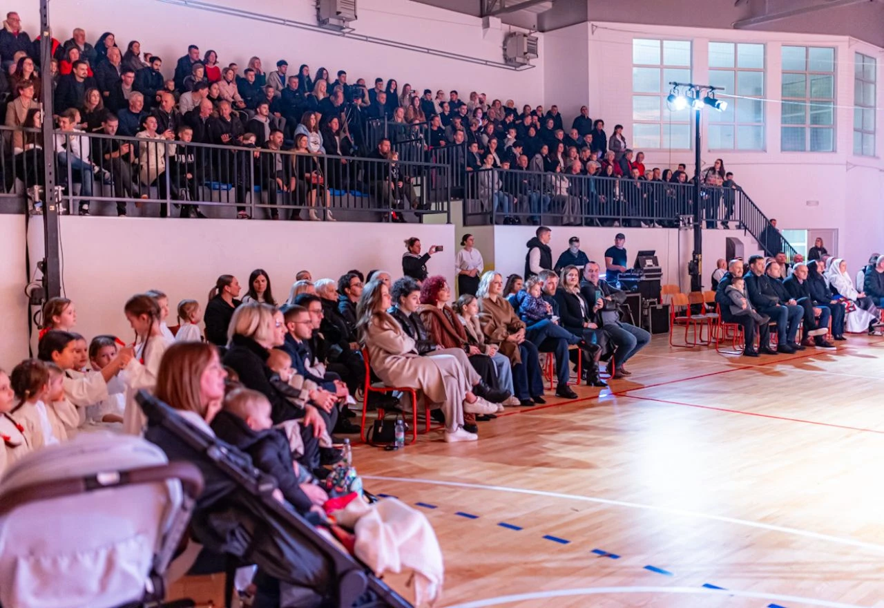 FOTO | Koncert "Blago naše" spojio baštinu, glazbu i važnost lijepe riječi