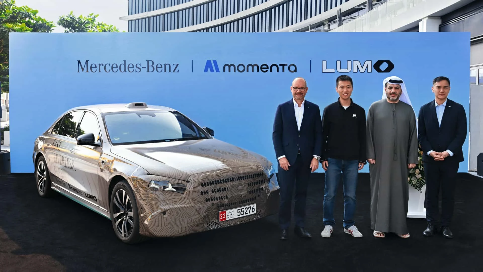Mercedes otkrio novu S-klasu: Stiže facelift i robotaxi verzija