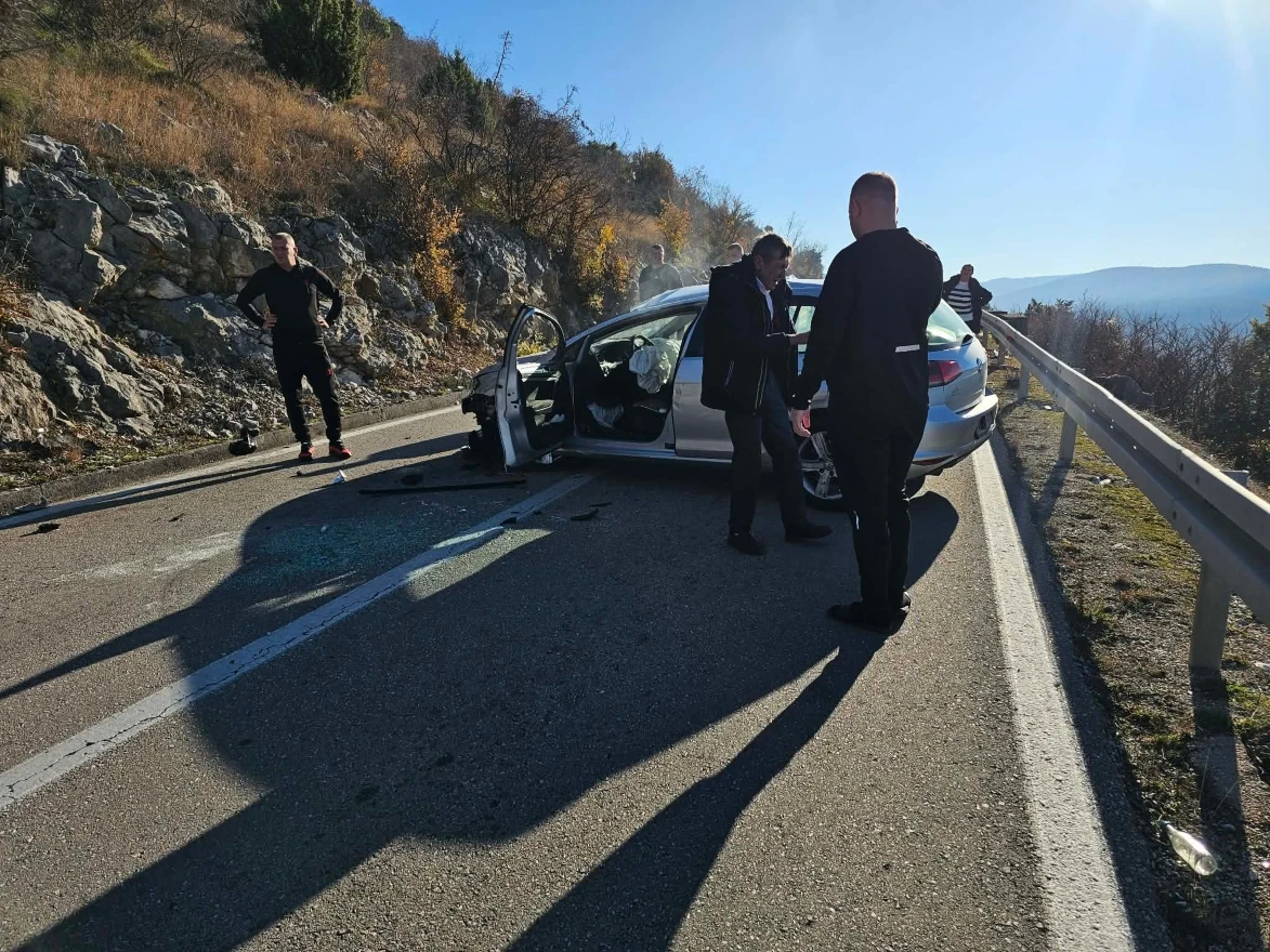 Prometna nesreća u Dračevicama: Jedna osoba ozlijeđena