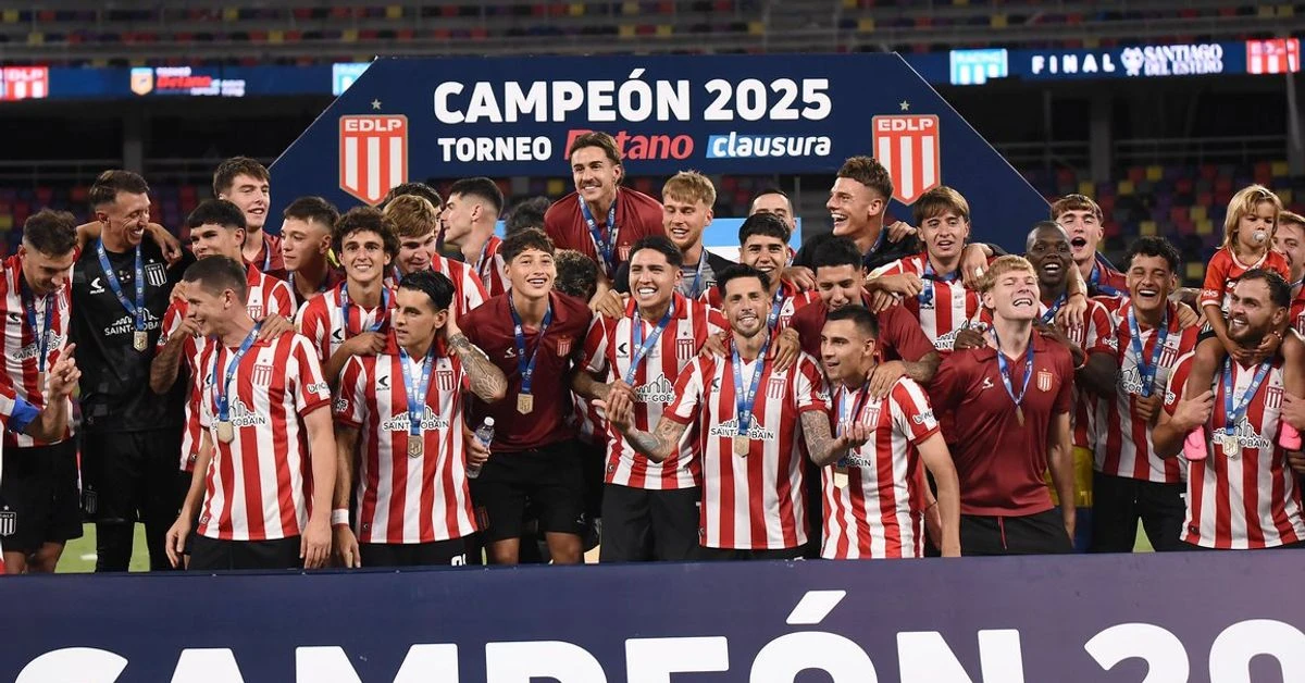 Ludnica u Argentini, Racing vodio do 93. minute, Estudiantes na kraju osvojio Clasuru