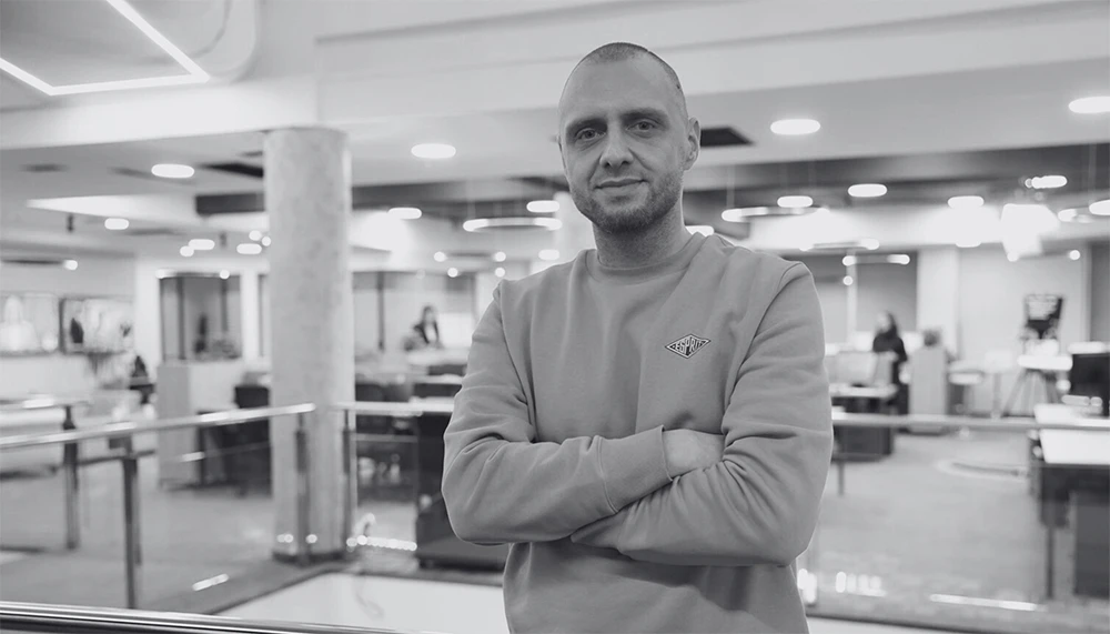 Preminuo urednik web portala N1 BiH Jasmin Mušanović