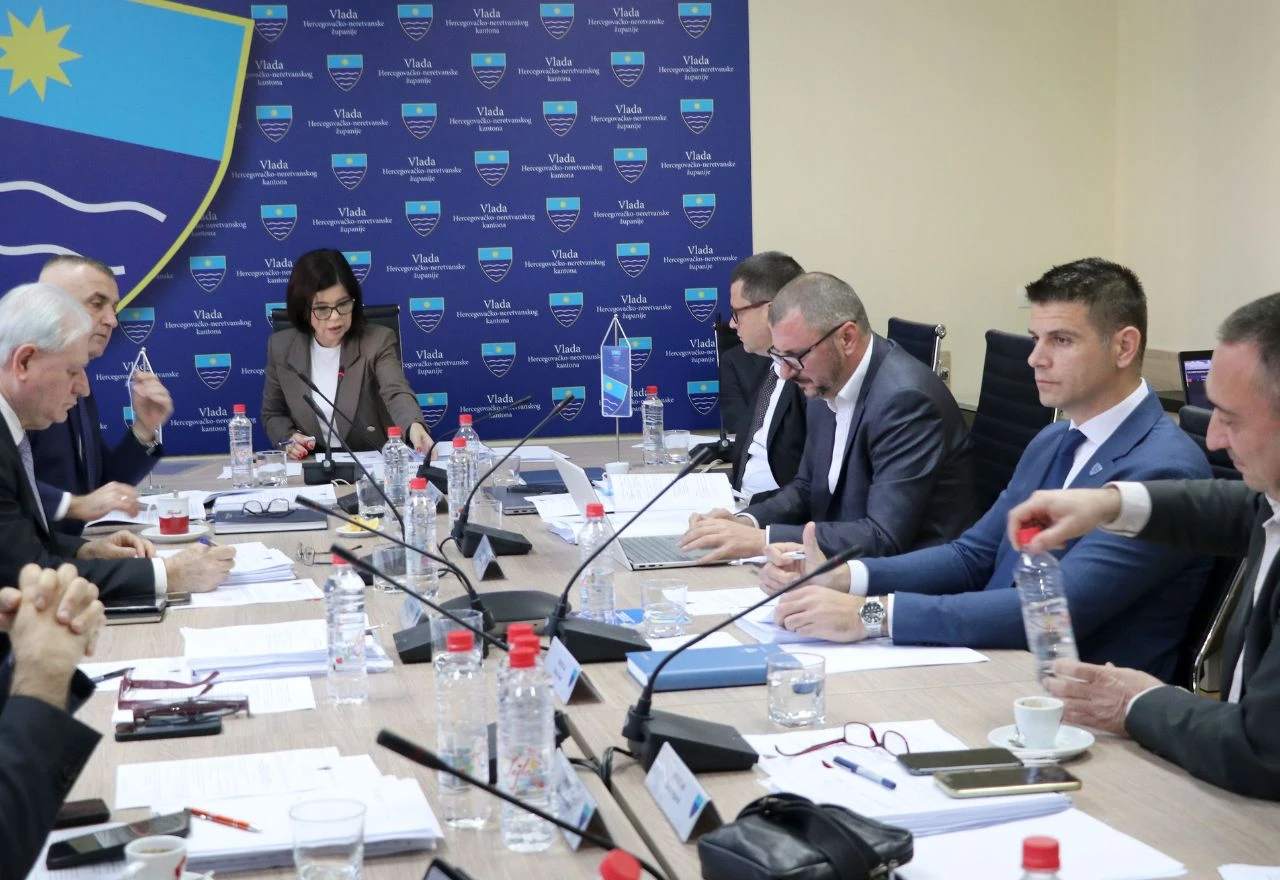 Vlada HNŽ-a usvojila Plan digitalizacije do 2028.: Odobrena sredstva za obitelji, sport, zdravstvo i prometnice