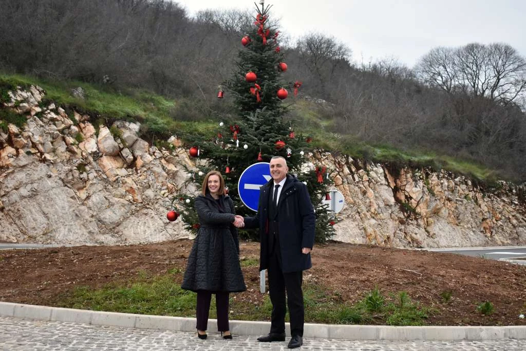 Susretom pušten u promet kružni tok od 850.000 KM