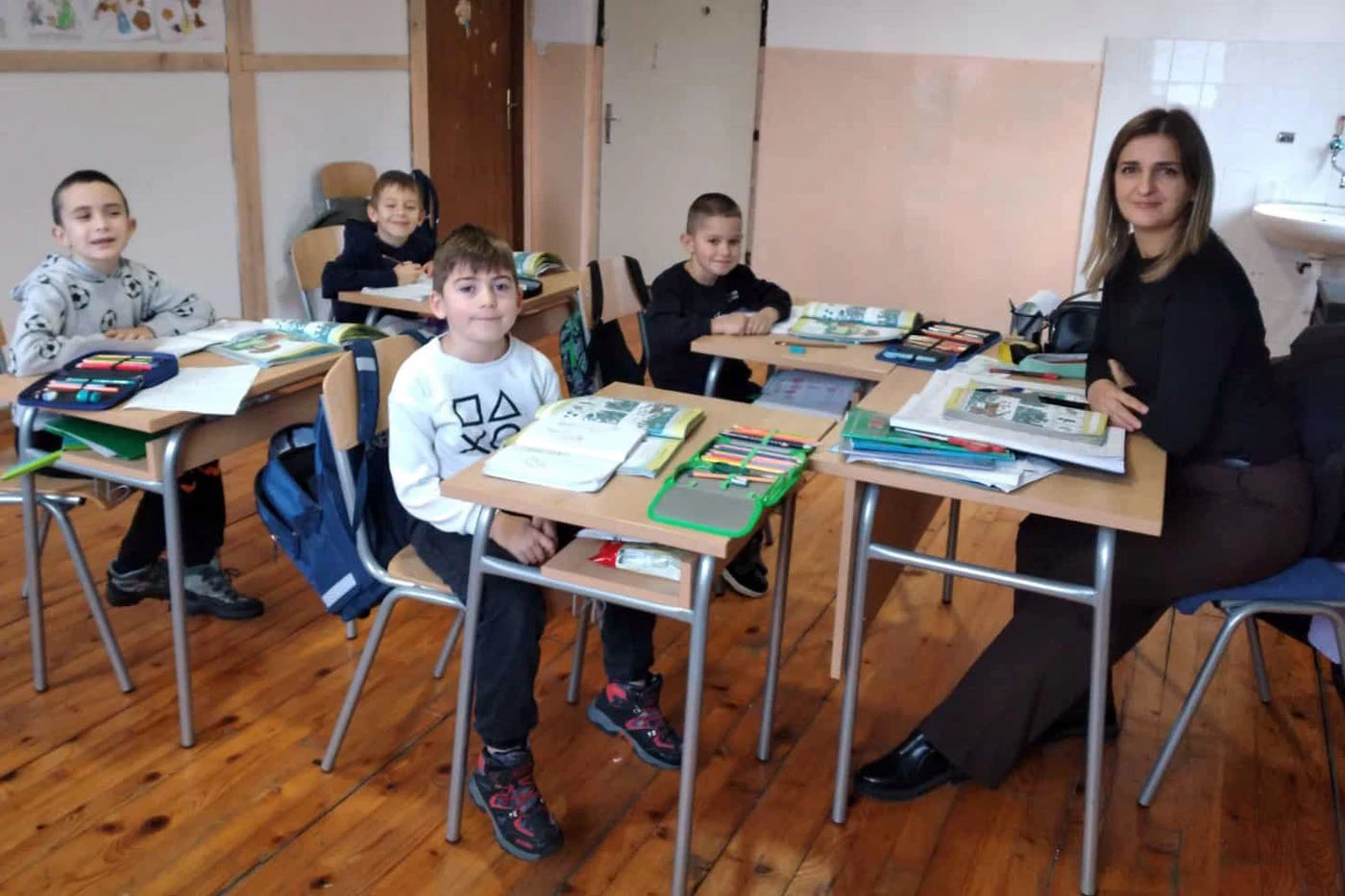 Bijela kod Konjica: Devet učenika, a razreda četiri