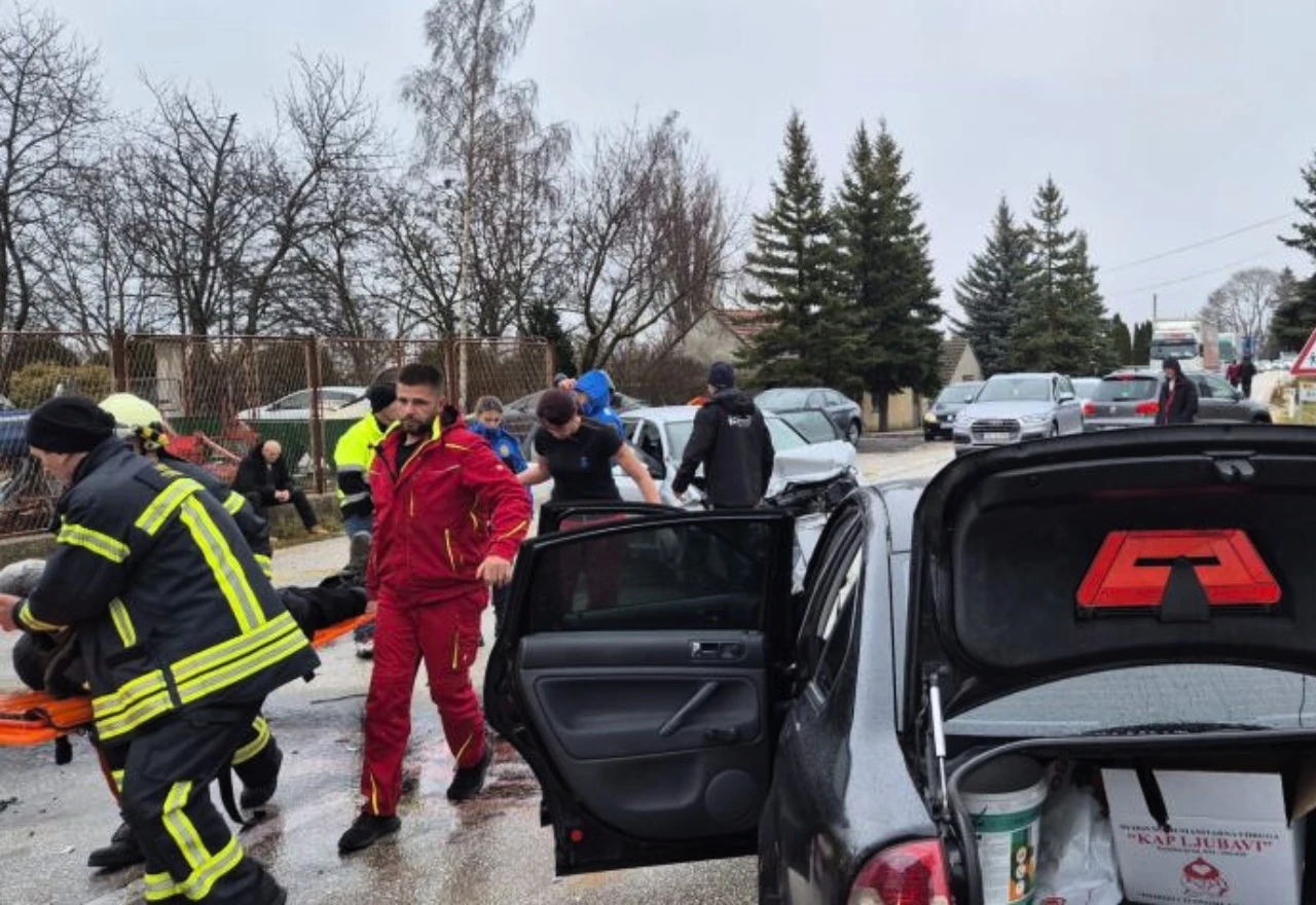 Zbog prometne nesreće obustavljen promet na cesti Tomislavgrad – Posušje