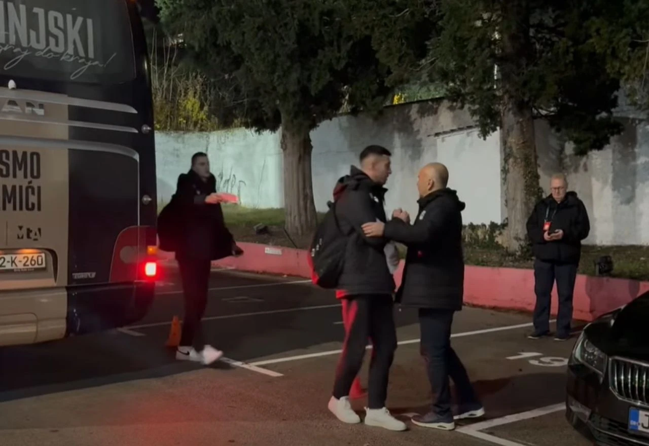 VIDEO | Raspoloženi Plemići stigli na stadion
