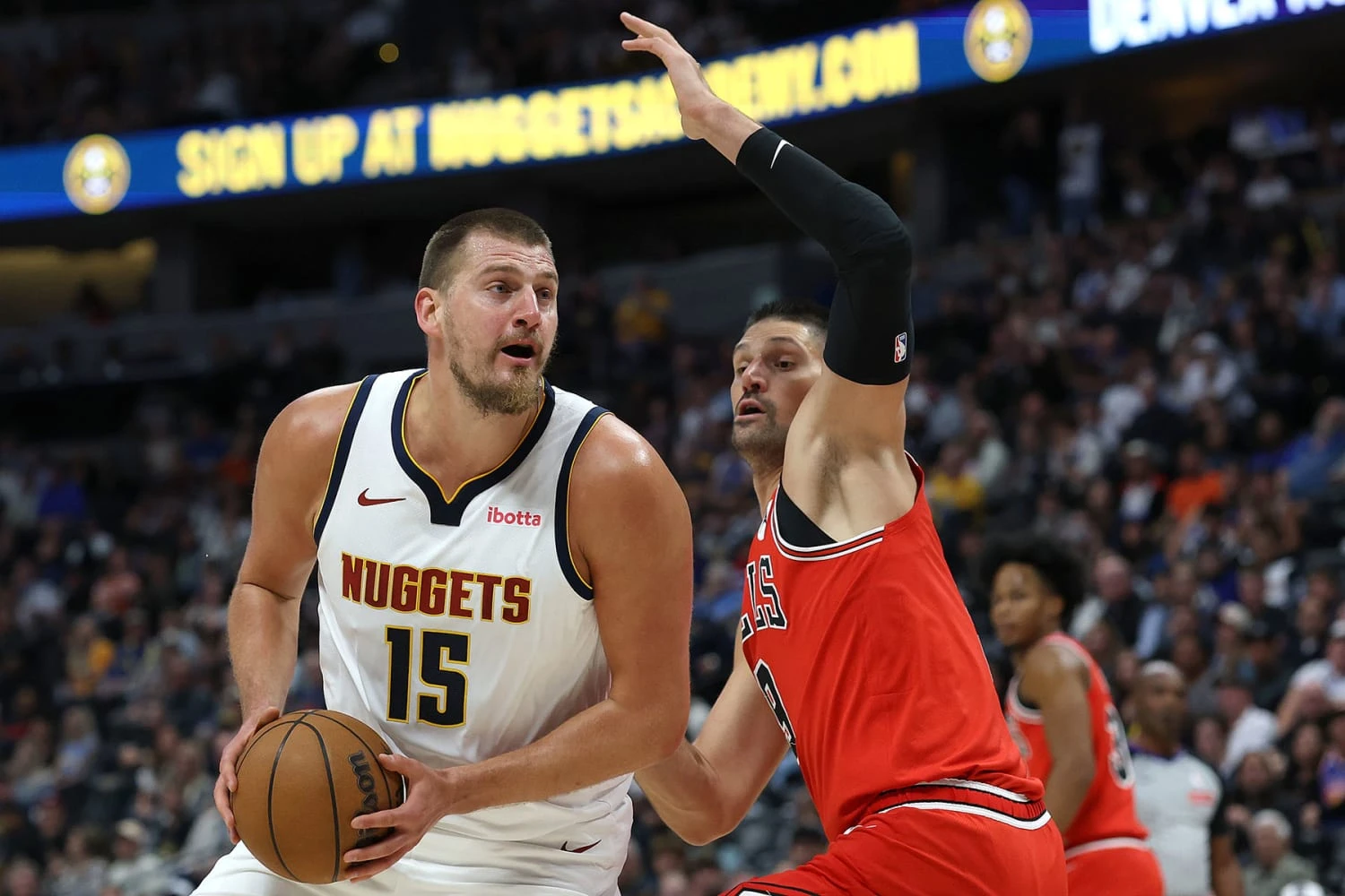 Nikola Jokić se igra košarke, Dončić poput Elgina Baylora