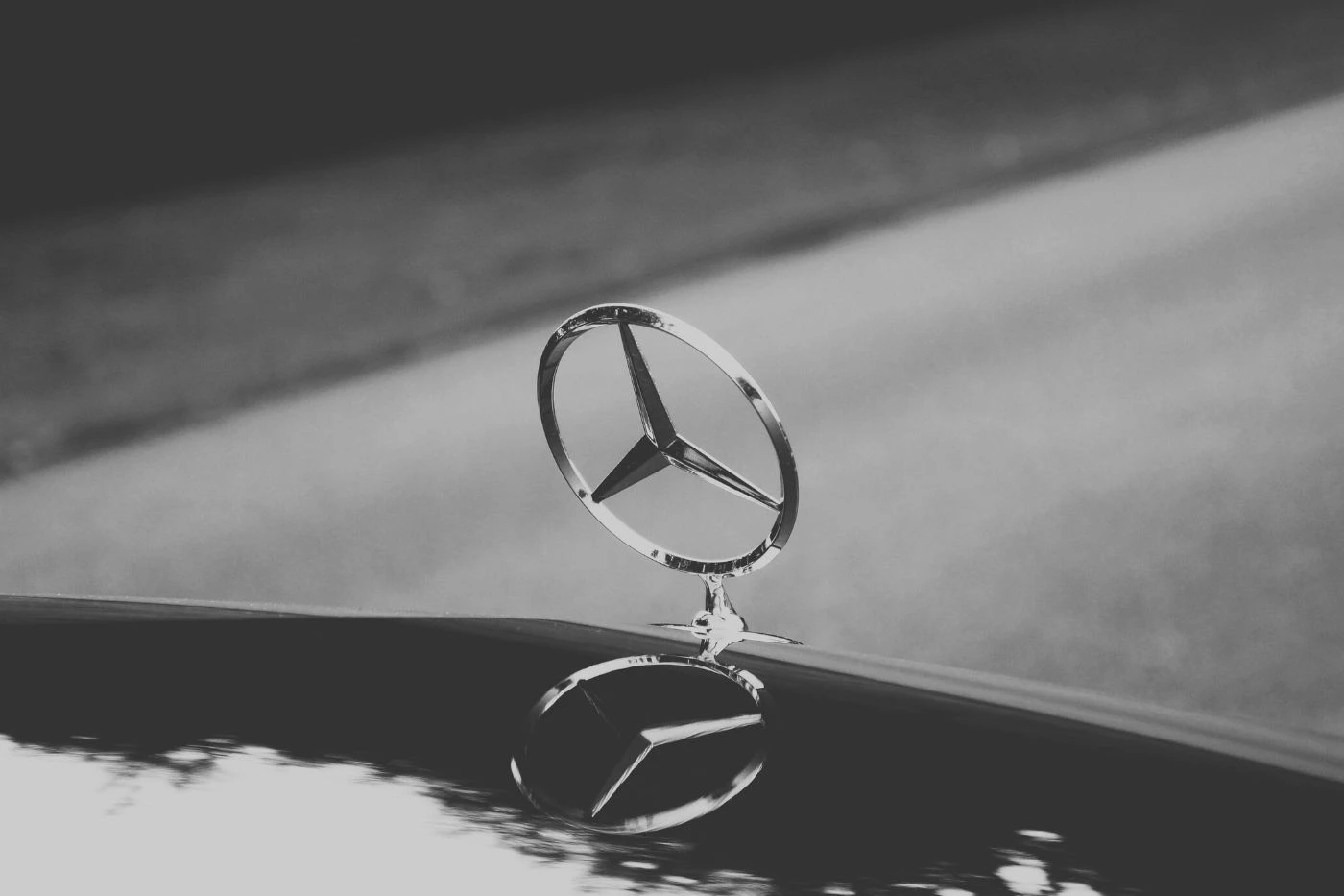 Mercedesom udario pješakinju: Teško je ozlijeđena