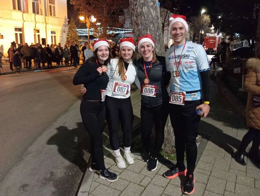 Ljubuški trčao u adventskom duhu: održan četvrti Advent Night Run