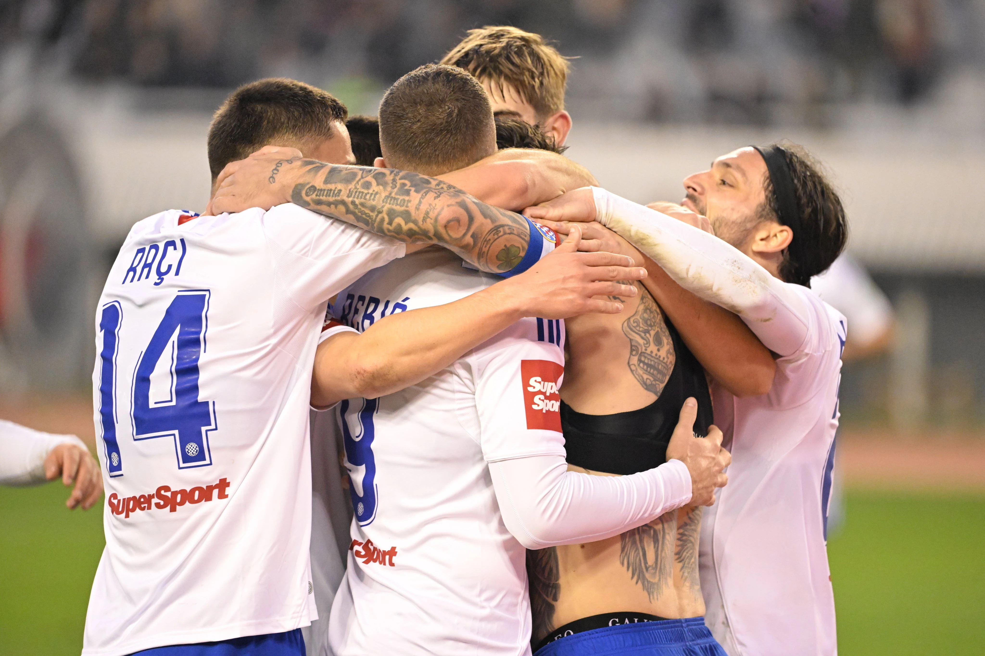 Hajduk i Rijeka slavili za kraj polusezone, LIvaja i Rebić pocrvenili