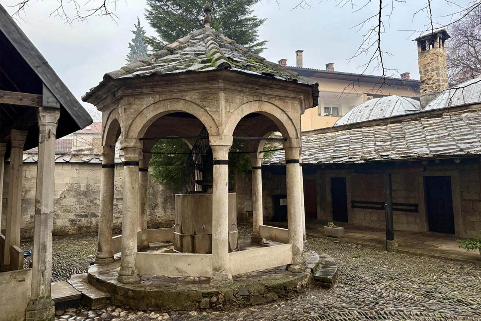 FOTO | Gdje li su, kakvi li su danas mostarski šadrvani?