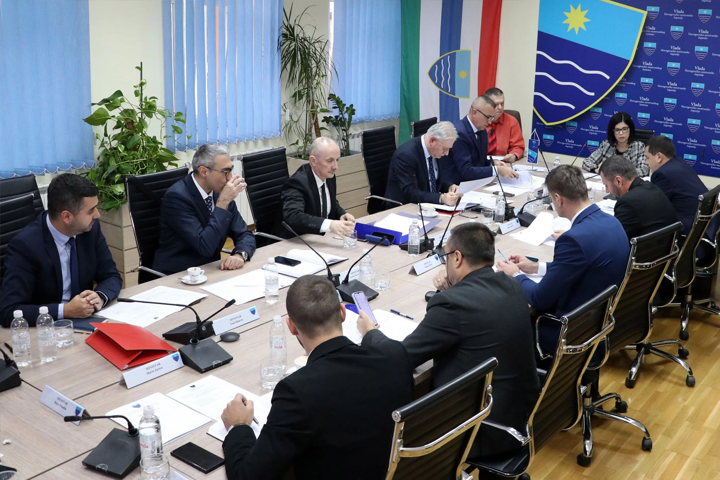 Vlada HNŽ odredila nove osnovice plaća, subvencionira mlade, financira razvoj turizma