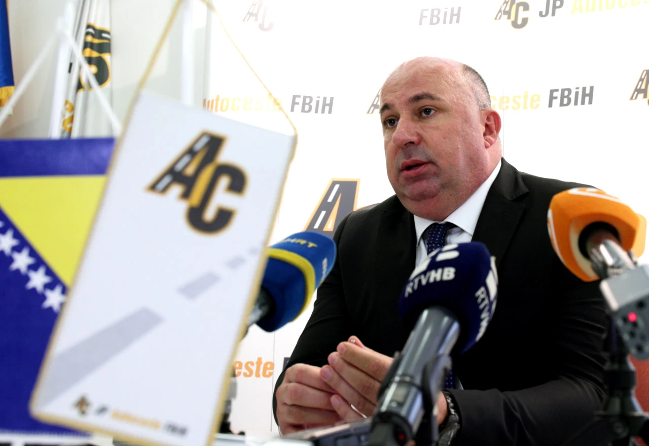 S jedne strane rekordna tranša, s druge dezinformacije i svjesno rušenje projekta