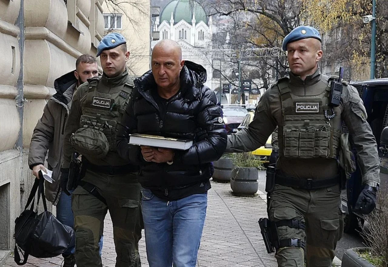 Predložen pritvor Muhamedu Ajanoviću i mjere zabrane Dalili Hakalović