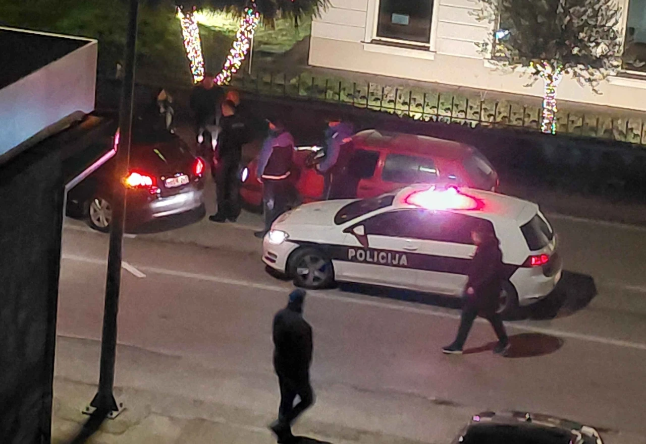 Mostar: Nesreća u Vukovarskoj ulici, prometuje se jednom trakom