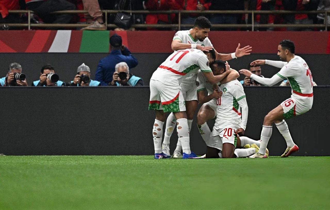 El Kaabiju škarice kao dobar dan, veliki tragičar Marvelous Nakamba