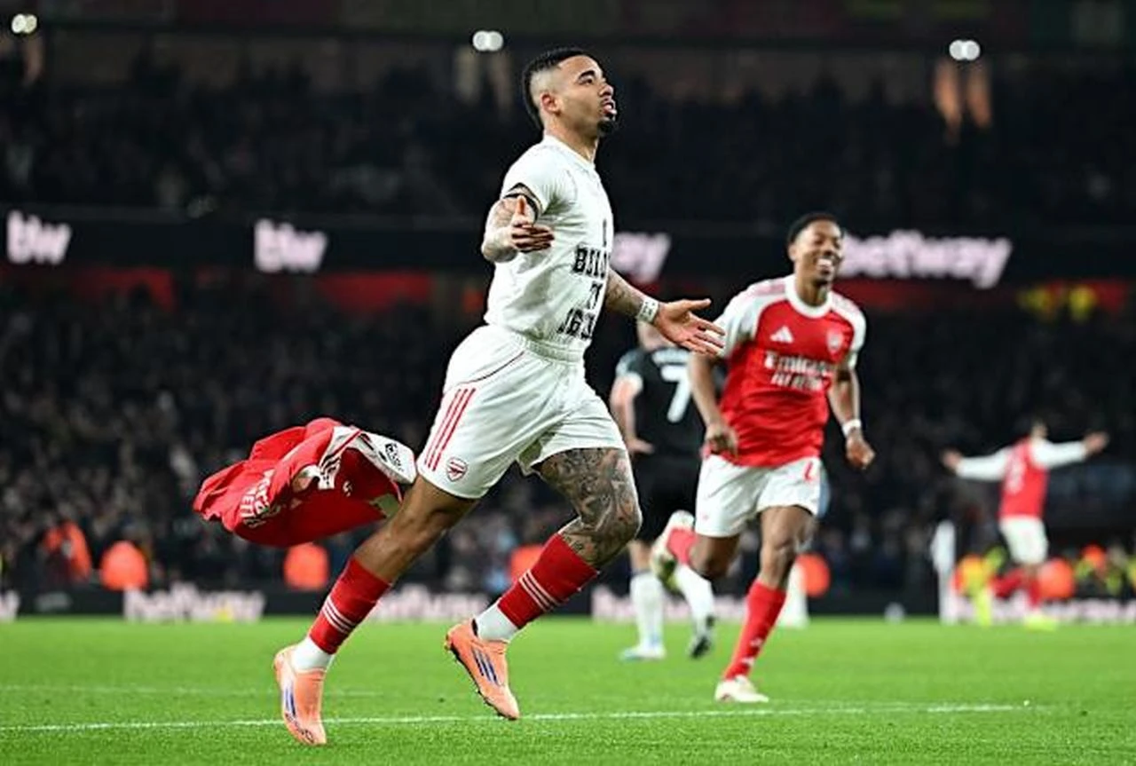 Arsenal u nastavku razbio Aston Villu, Manchester Unitedu samo bod protiv Wolverhamptona