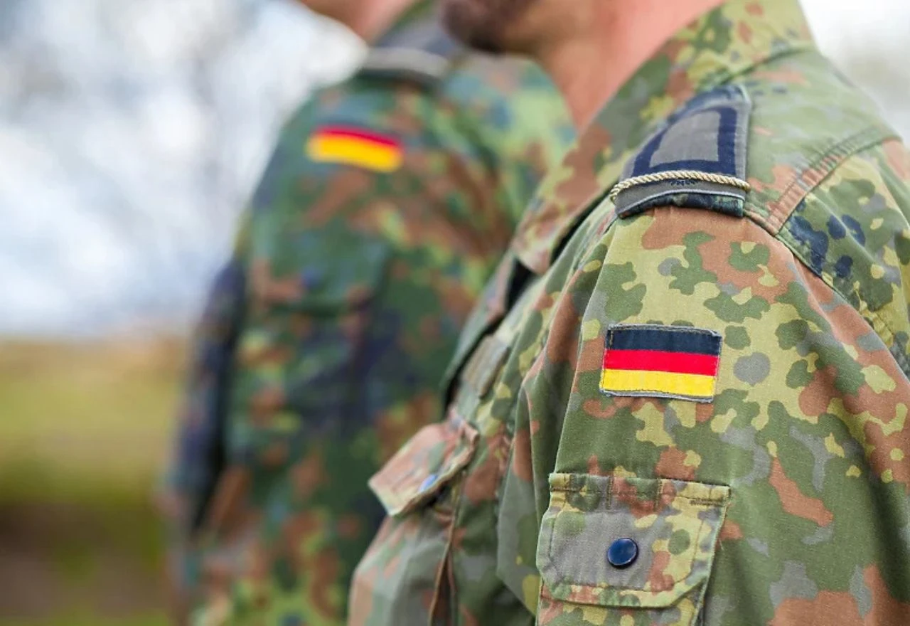 Njemačka uvodi vojnu anketu za 18-godišnjake, kazne do 1.000 eura za odbijanje