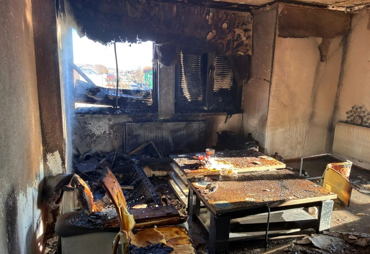 Šest osoba hospitalizirano zbog udisanja dima, među ozlijeđenima i vatrogasac