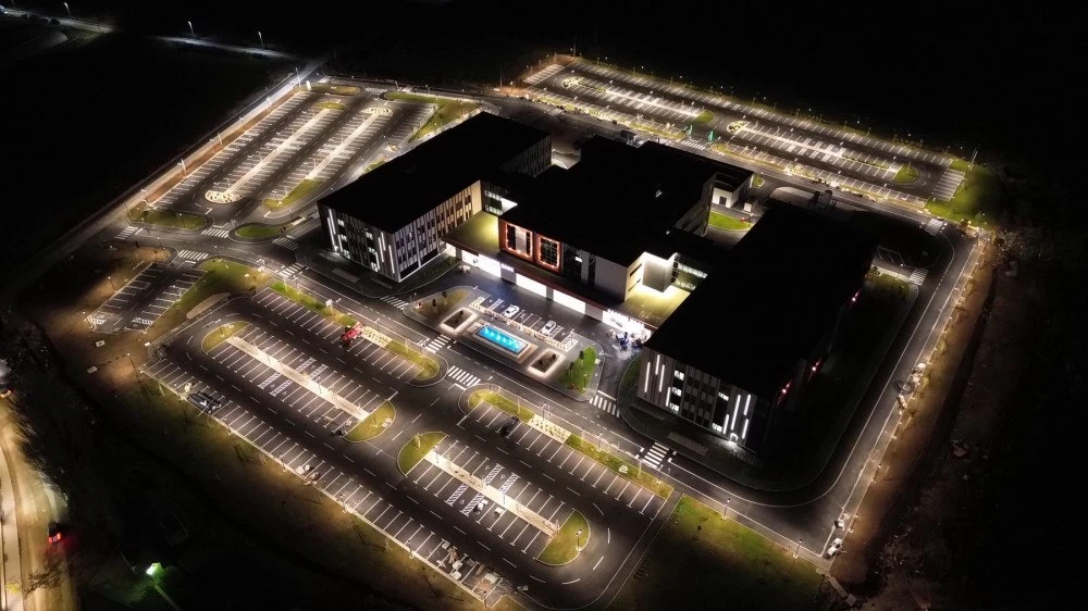 Dodik 'tempirao' otvaranje: Bolnica u Trebinju kao poklon iako je plaćena iz proračuna