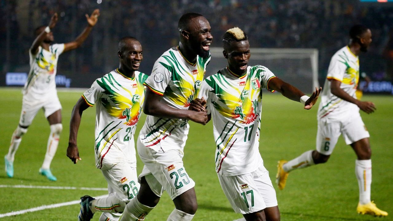 Senegal je ipak bolji od Sudana, Mali preživio igrača manje i stigao među osam