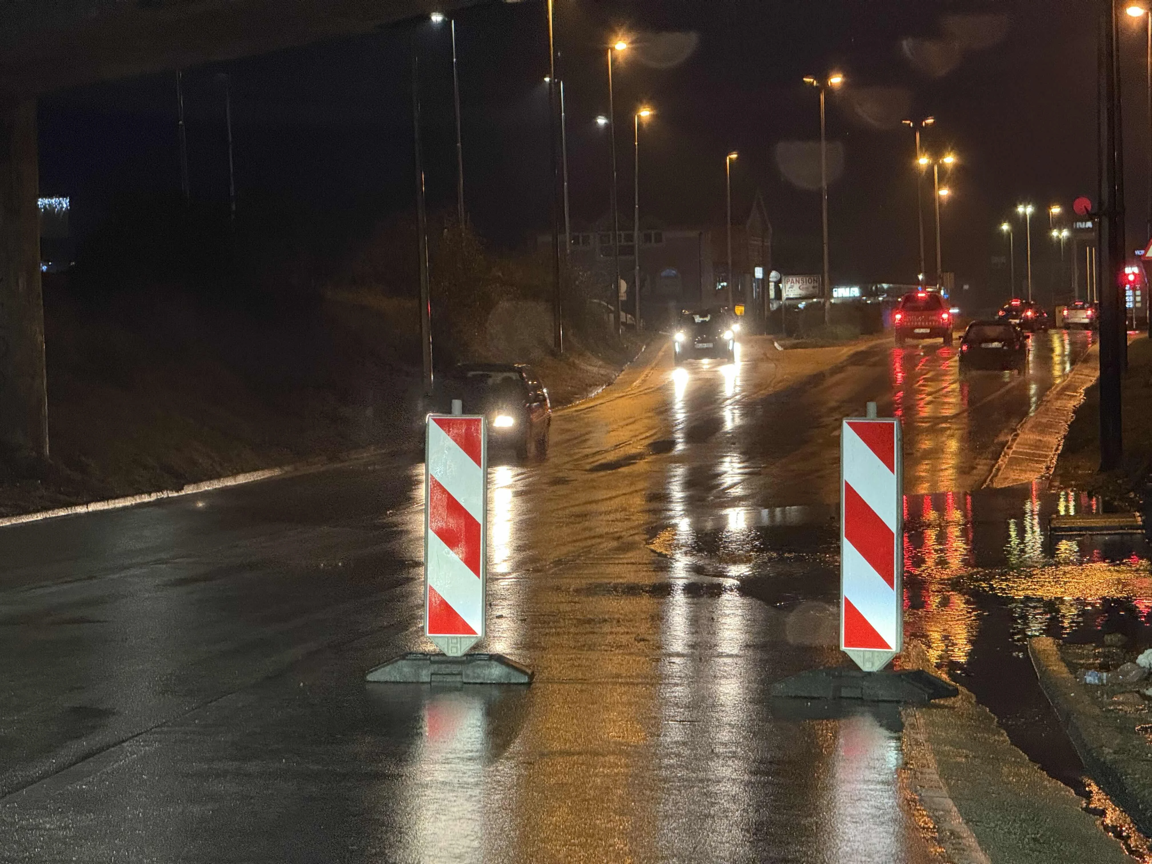 FOTO/VIDEO | Sanacija nije izdržala prvu jaču kišu: Sjeverni ulaz u Mostar opet pod vodom