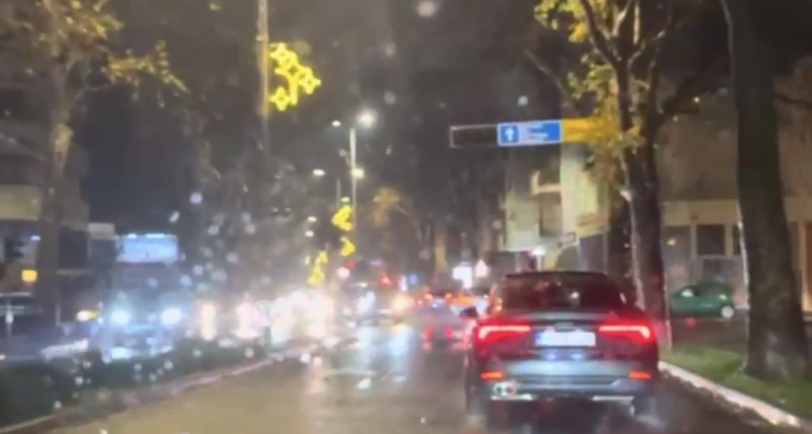 VIDEO | Mostar: Ne radi semafor na Aveniji