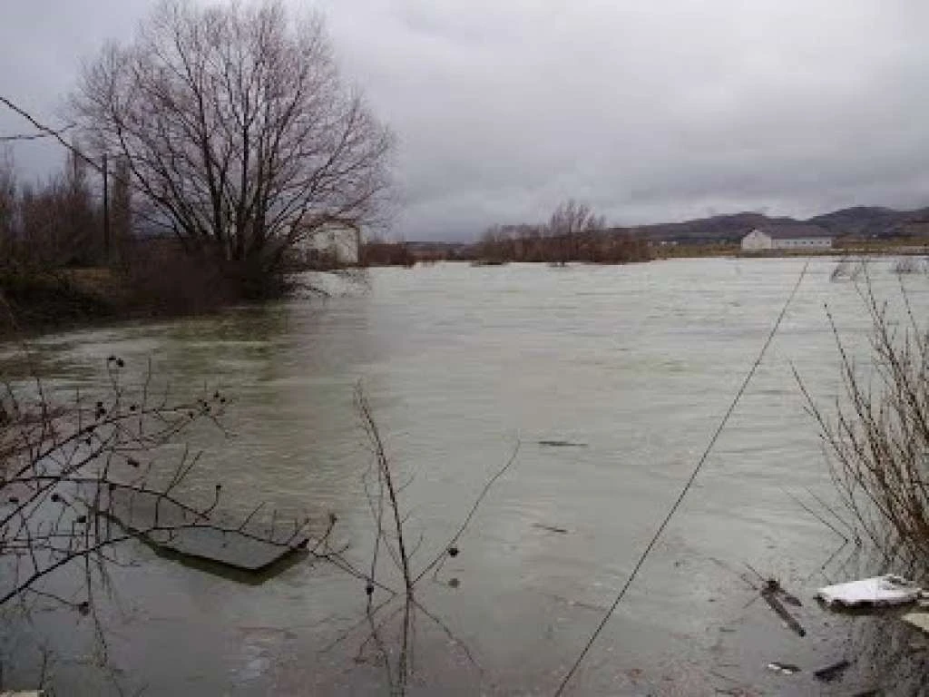 Tomislavgradska naselja pod vodom, 11 ih sinoć u mraku
