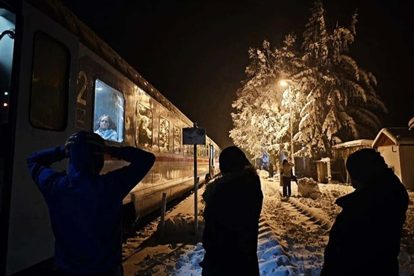 Krenuli jučer vlakom iz Zagreba u Split, još nisu stigli: "Zarobljeni smo bez hrane i pića"