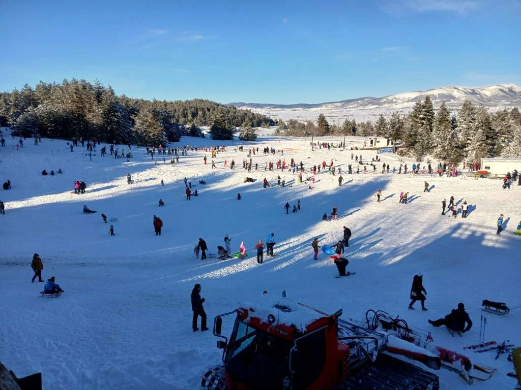 Skijaška sezona na Kupresu u punom jeku, svi kapaciteti popunjeni