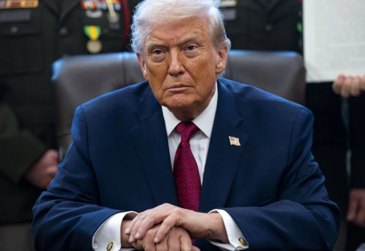 Trump razmatra zračne napade na Iran