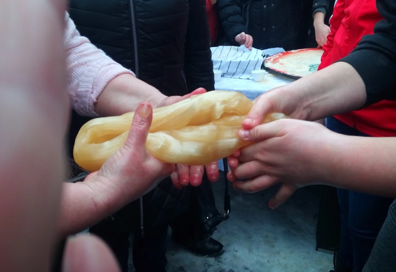 Jeste li čuli za Ćetenijadu? Slatka tradicija jača od snijega i minusa