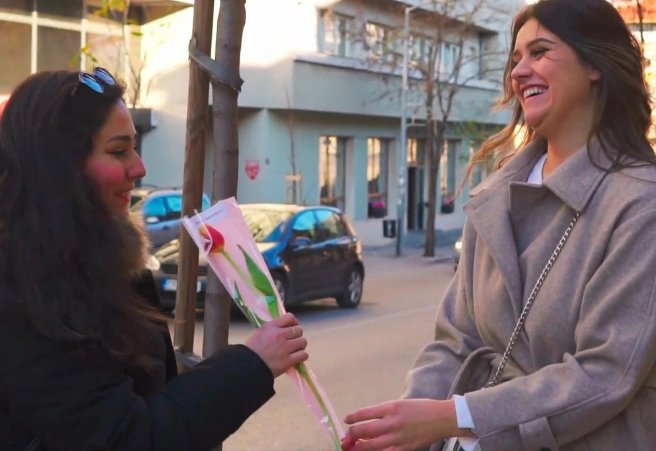 Medeni mjesec na Neretvi: Kako je Mostar osvojio Parižanku?