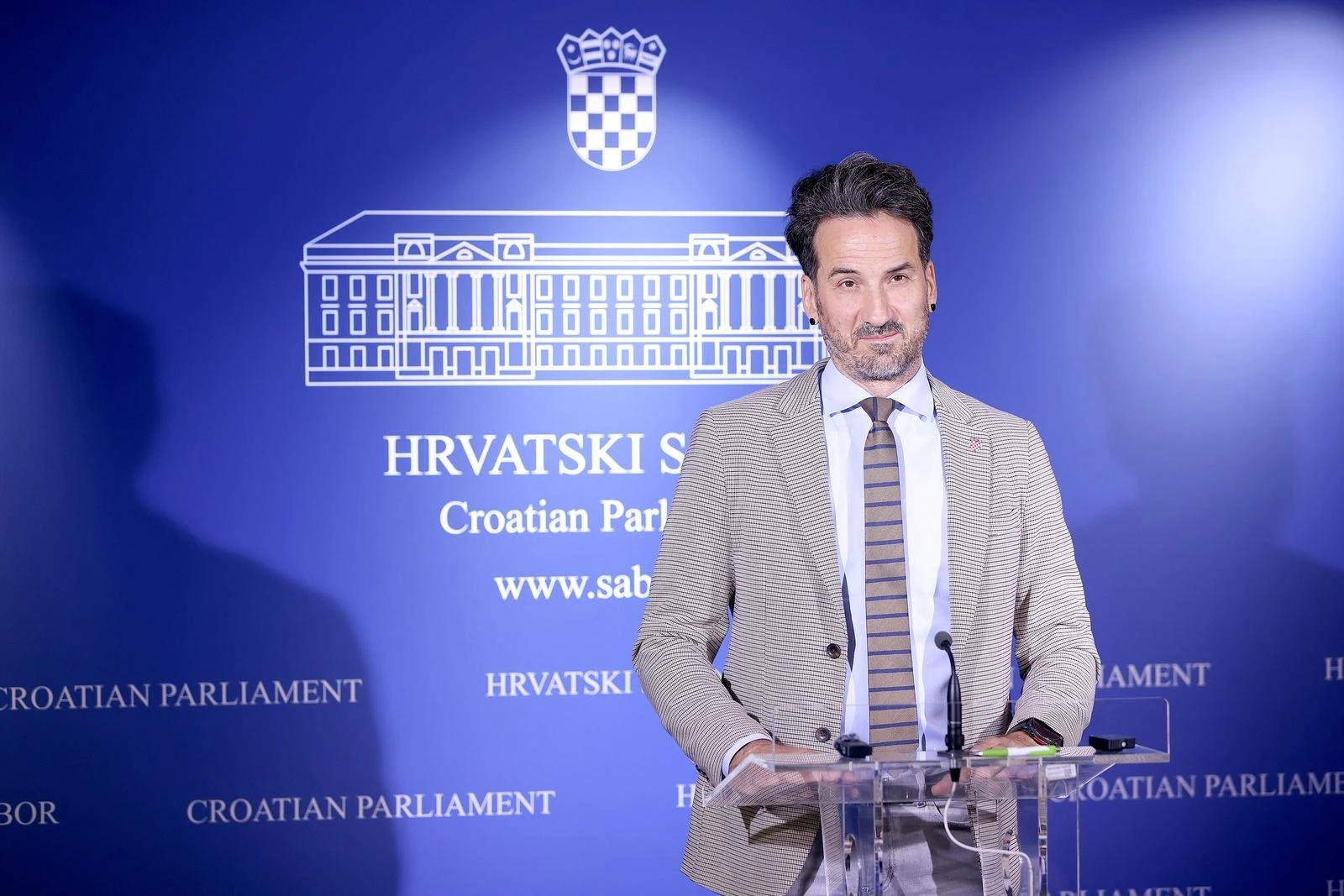 Hrvatski zastupnik traži proglašenje Miokovića personom non grata u Hrvatskoj