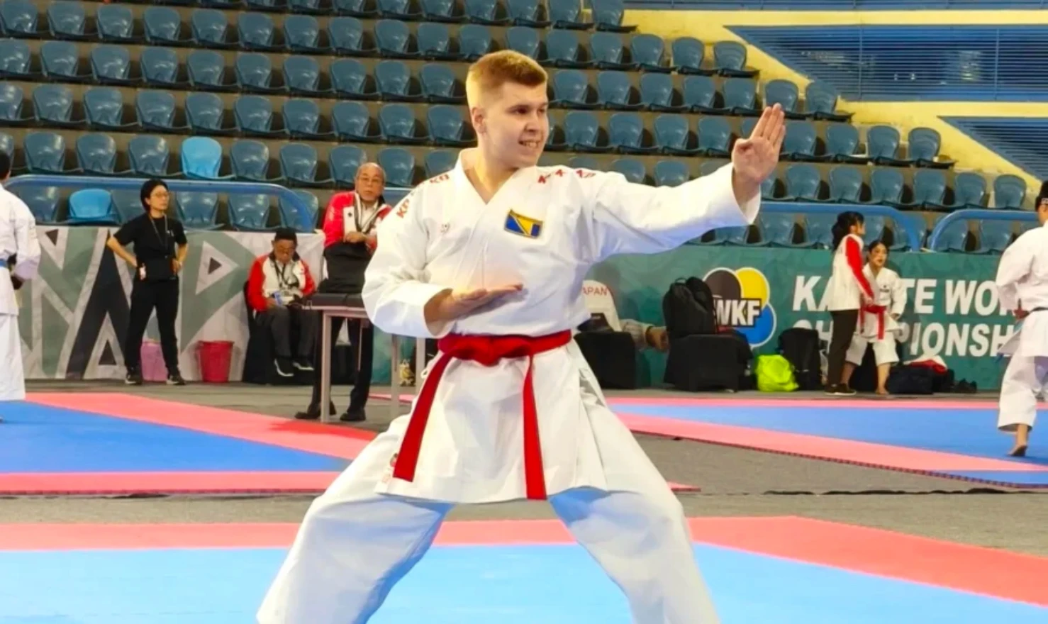 Laris Bešić prvi s crnim pojasom u povijesti bh. karatea