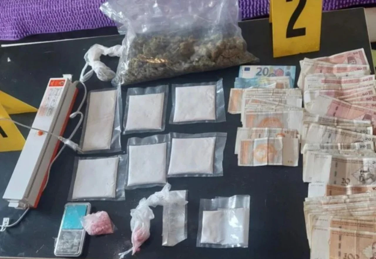 Akcija "Skladištar" u Sarajevu: Zaplijenjen gotovo kilogram droge i novac