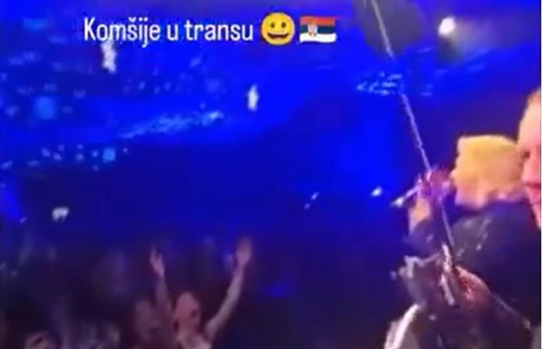Pojavila se snimka zbog koje je Snežana Đurišić prijavljena:  Pjevalo se o Kosovu