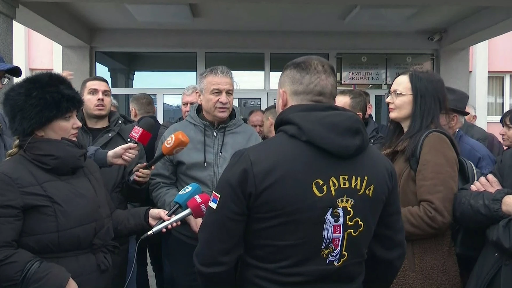 Na rubu sukoba: Pošaljite novac, kad može za Viaduct i kockarnice, može i za nas