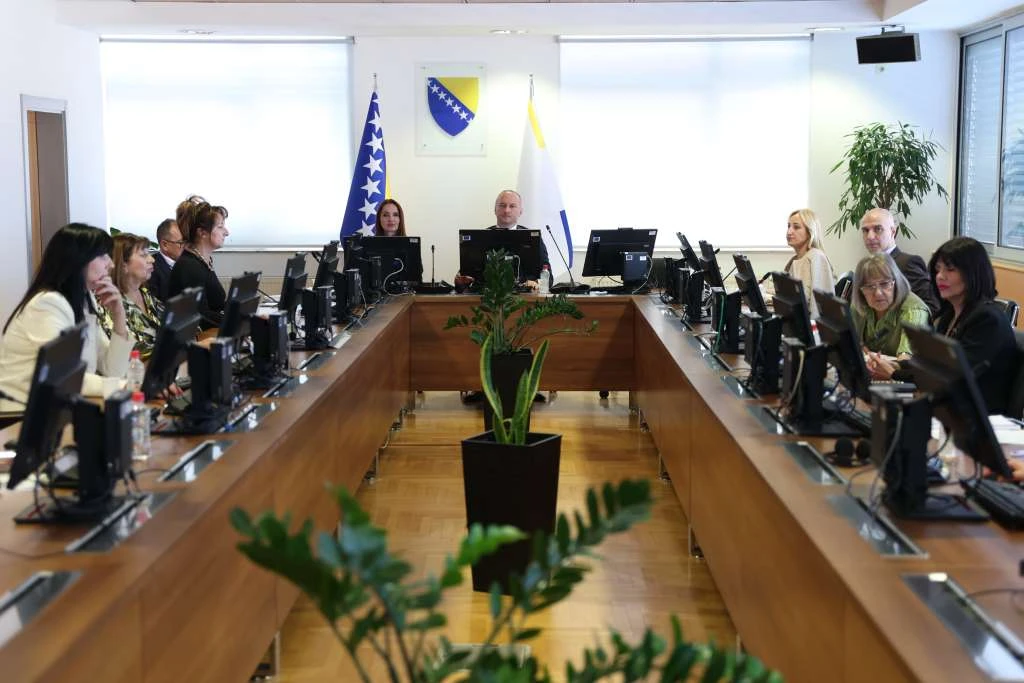 VSTV imenovalo nove suce