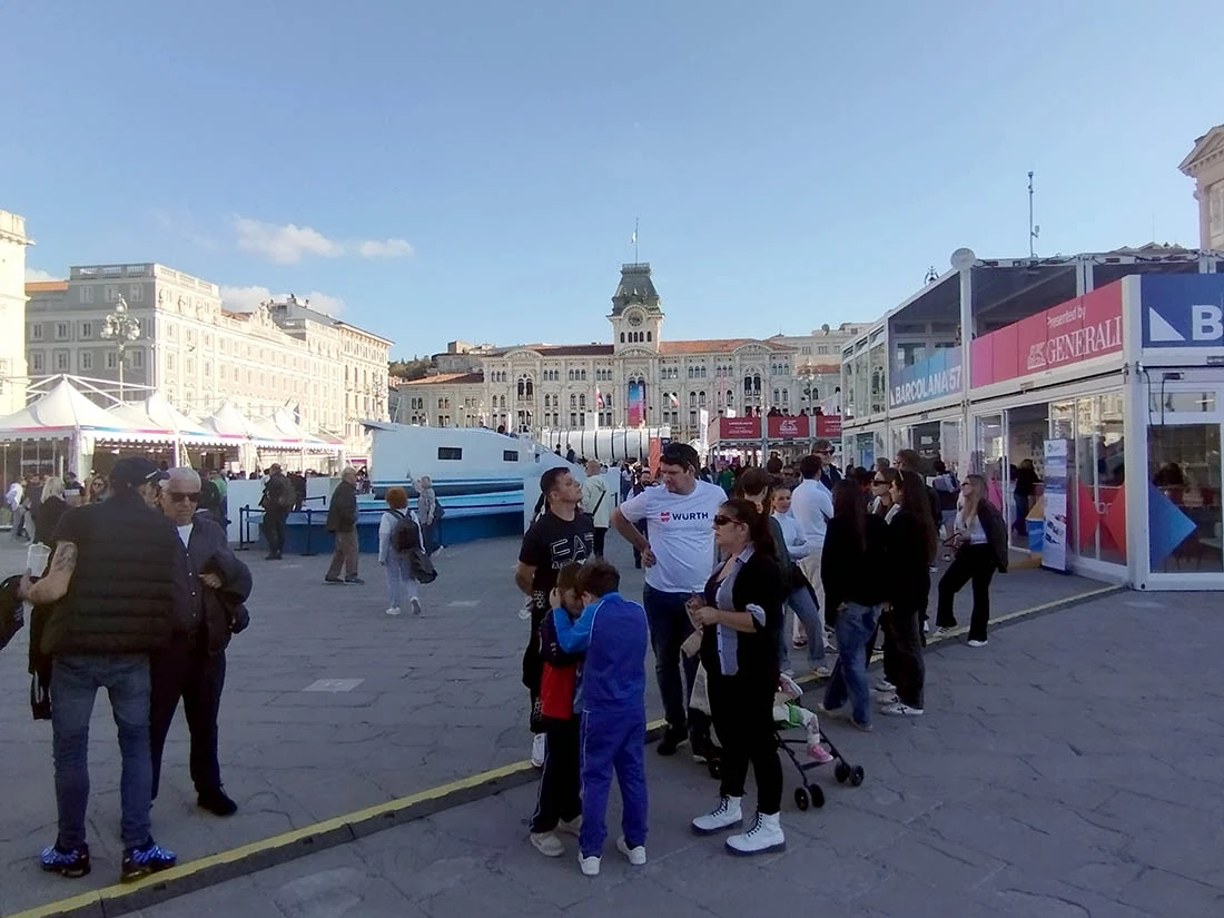 Trst: Zona A, zona B, bi'će naše obadv'je!