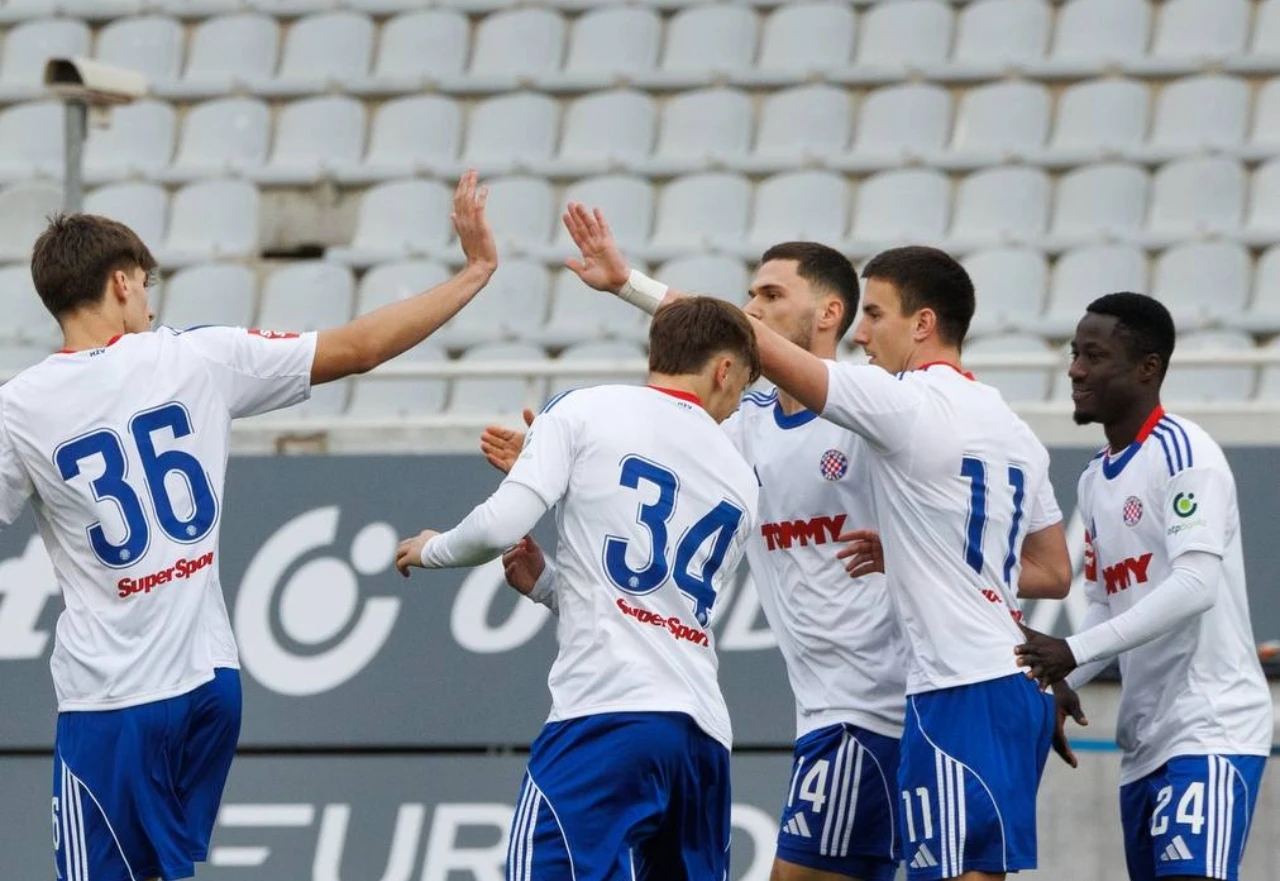 Hajduk pred praznim Poljudom nadigrao Široki