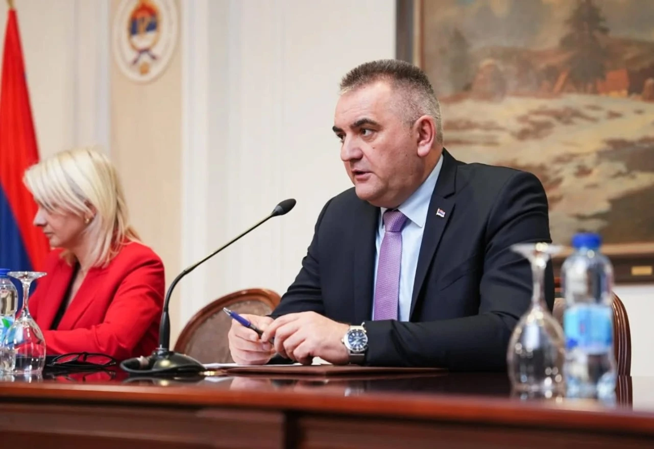 Posebna sjednica NSRS o ostavci Save Minića
