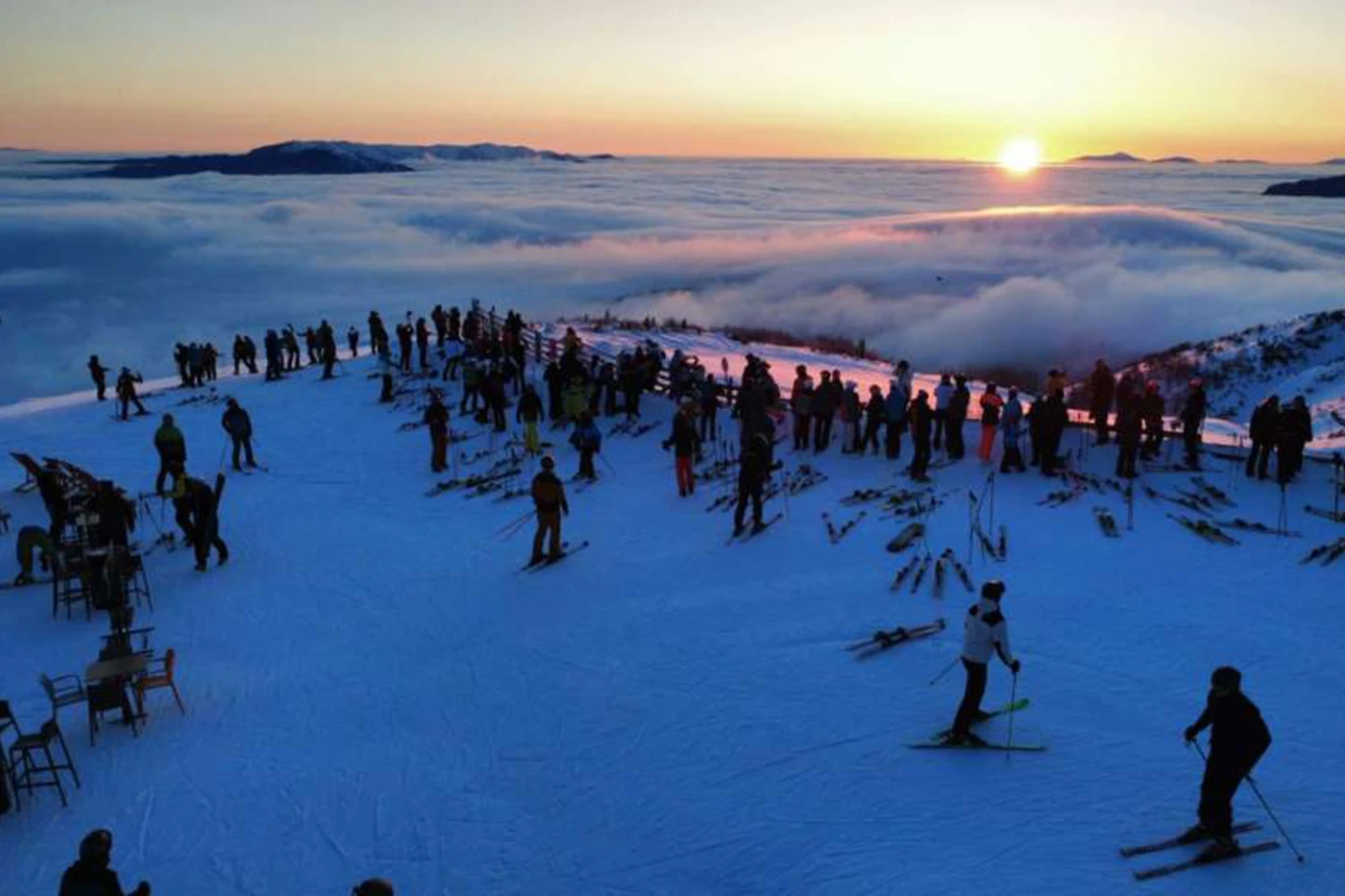 Sabah Ski na Bjelašnici - skijanje uz bajkoviti prizor izlaska sunca